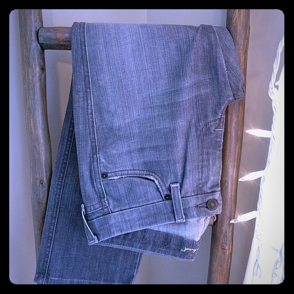 7 For All Mankind gray Crop Carol jeans. Like new!